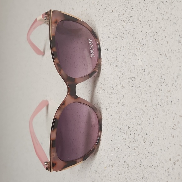 a new day Accessories - A New Day NWT Pink Tortoise Cateye Sunglasses